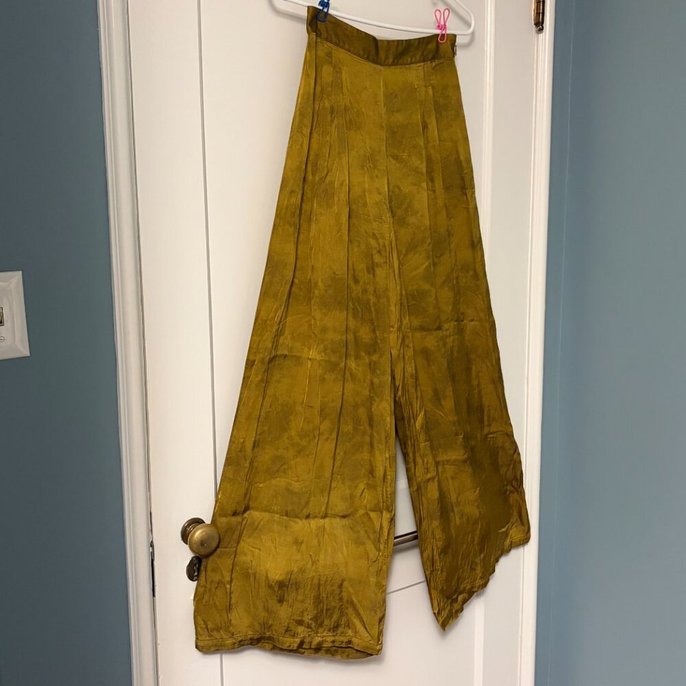 Maurie + Eve silky pleated wide leg pants size 2 US golden yellow boho hippie - Picture 2 of 9